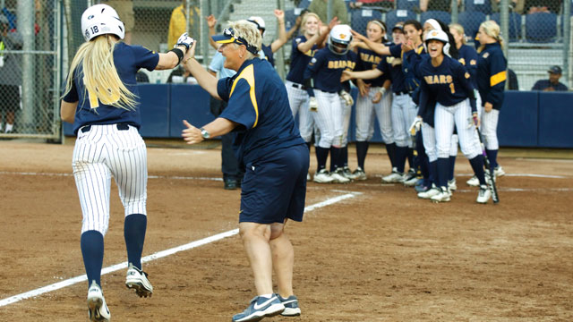 #16 Washington vs. #1 California (Site 8 / Game 3): NCAA Softball Super Regionals