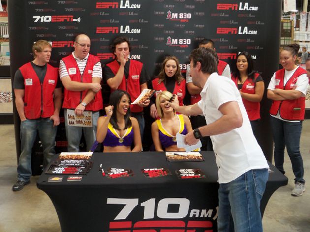 Espn Los Angeles Slideshow Laker Girls In Santa Ana