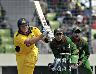 Bangladesh Vs Australia Odi / Shakib Al Hasan Photos Photos - England v