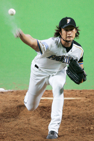 Japanese HS pitcher, called 'next potential Darvish,' wants MLB career;  Rangers a possibility