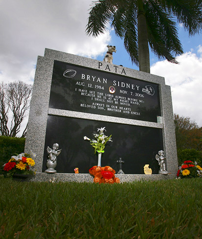 Bryan Pata's grave