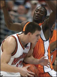 Nik Caner-Medley, Omar Thomas