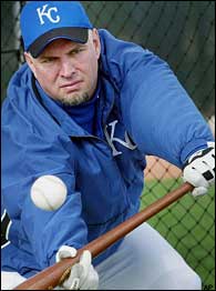 garth_brooks_royals1.jpg