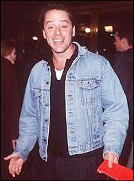 Gil Bellows