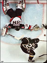 Brett Hull, Dominik Hasek