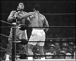 Muhammad Ali (left)/Joe Frazier