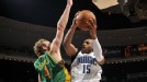 Vince Carter elev� el lunes a 48 puntos su mayor producci�n en la temporada