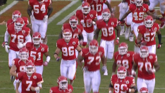 Video - Cassel Leads Chiefs Past Bucs, 17-13