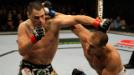 Junior dos Santos conquist� el cintur�n pesado de la UFC.