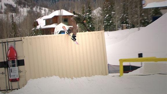 street snowboarding