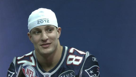 2012 NFL Playoffs -- New England Patriots' Rob GRONKOWSKI sans ...