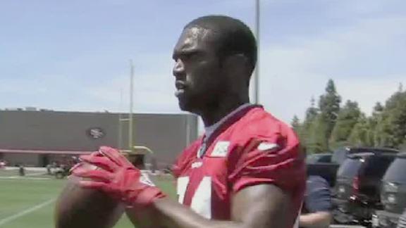 Video - Randy Moss Arrives For 49ers Conditioning Program