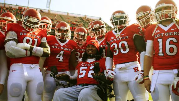 Video - Parting Shot: Buccaneers Sign Rookie Of The Year