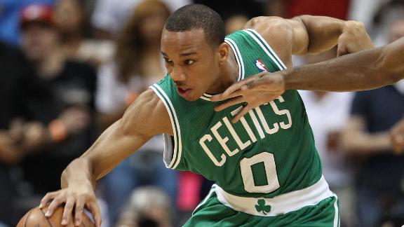 Rivers: Celts' Pierce to play despite MCL sprain