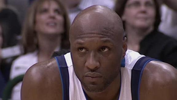 Williams clears way for Odom's return to Clips