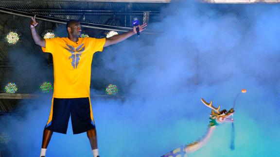 Kobe (68 points) puts on show for China crowd