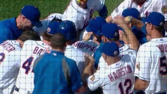 Report: Mets manager Collins' job is safe