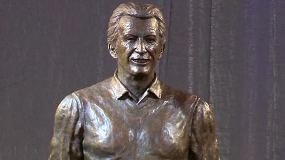 Video - Uecker Honored Before Brewers' Win