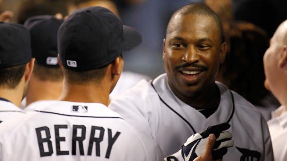 Tigers top White Sox for share of division lead