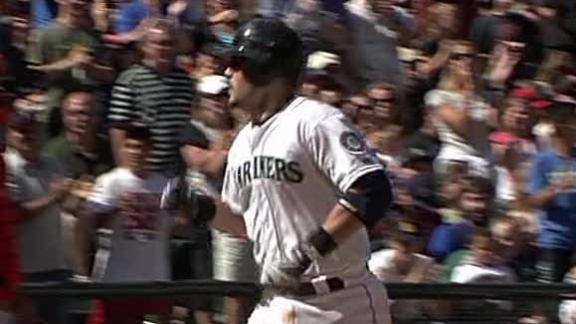 Montero homers off Weaver in Mariners' win