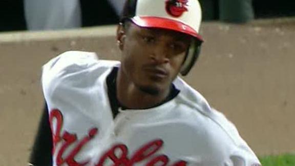 O's smack six HRs to tie Yanks atop AL East