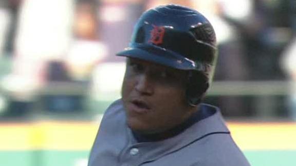 Sanchez flirts with perfection as Tigers keep up