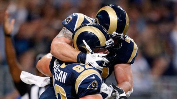 Jackson injured as pass attack boosts Rams