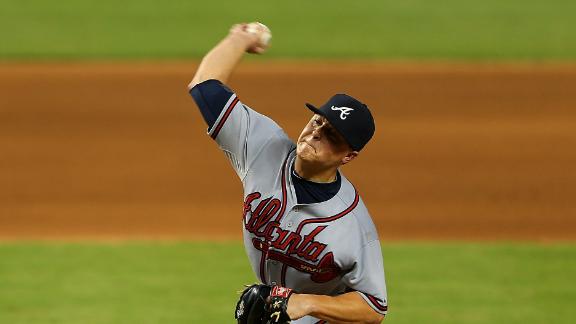 Braves extend win streak in Medlen starts to 21