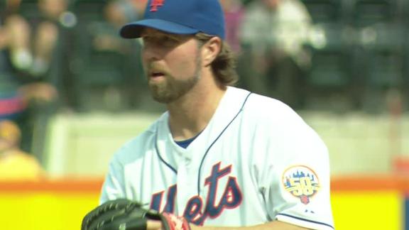 Dickey gets 20th win, K's 13 as Mets top Pirates
