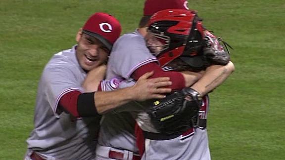 Reds' Bailey throws no-hitter against Pirates