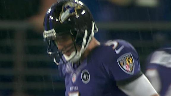 Flacco has 2 TDs as Ravens hold off Browns