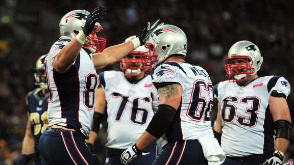 Wrap-up: Patriots 45, Rams 7