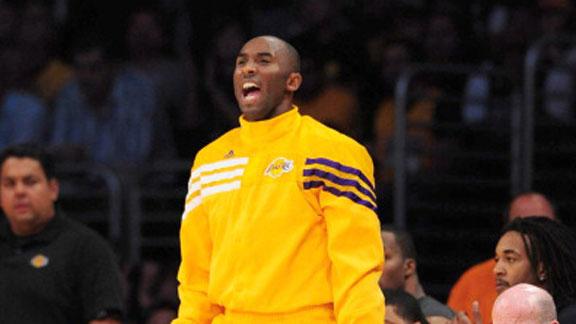 Lakers' Bryant (foot) starts opener vs. Mavs
