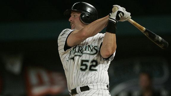 Redmond joins Marlins, recalls 'nudity' ploy