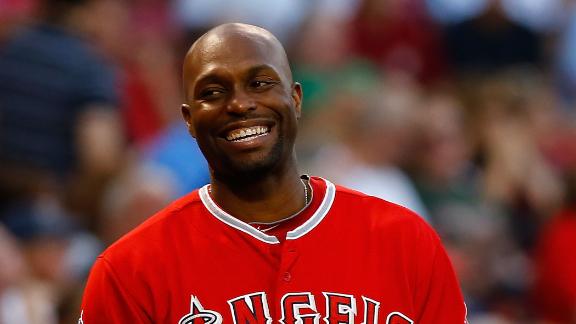 Tigers finalize two-year, $26M deal with Hunter