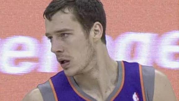 Dragic lifts Suns past Cavs; Scott rips team