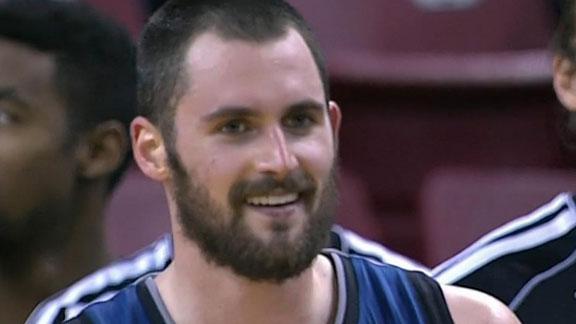 Love grabs 24 rebounds as Wolves top Kings