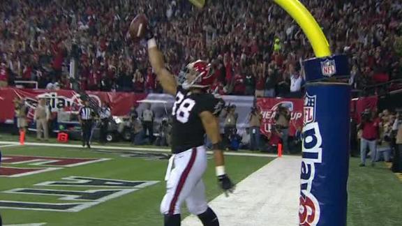 Falcons pick off Brees 5 times, snap TD streak