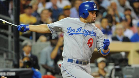 Source: Red Sox close to deal with Victorino