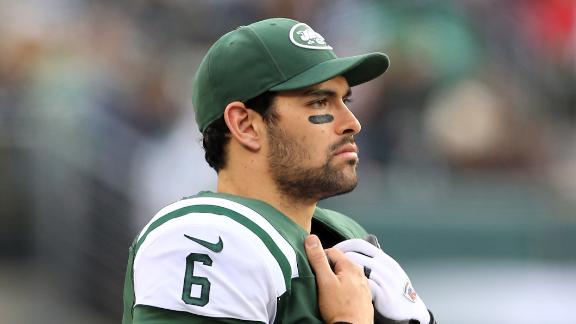 Jets' Sanchez sees benching as a turning point
