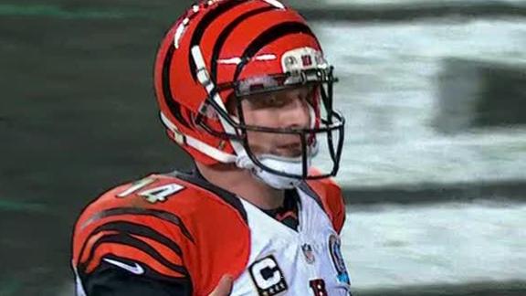 Bengals force 5 turnovers, rout sloppy Eagles