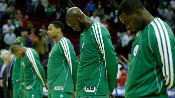 Heat, others pay tribute to school victims