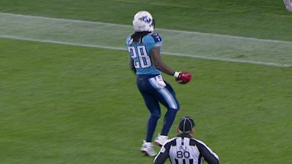 Video - Titans Lead Jets At The Half