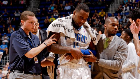 Video - Davis' Injury Overshadows Magic's Win