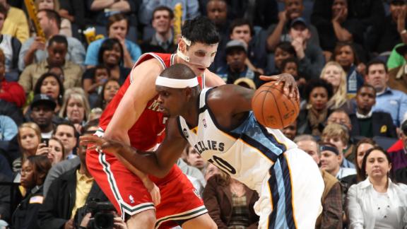 Randolph has big game as Grizzlies stifle Bucks