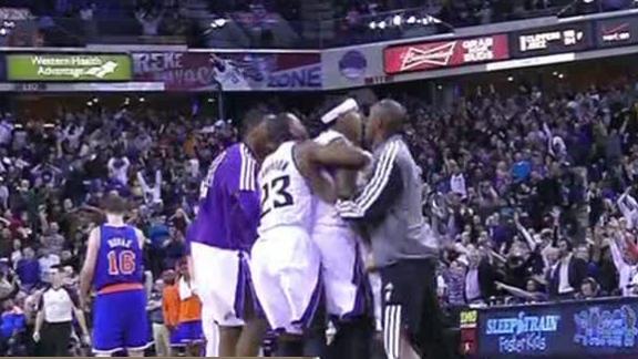 Kings edge Knicks as Johnson hits 3 at buzzer