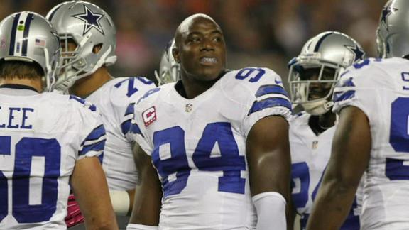 Cowboys' Ware to play with shoulder brace
