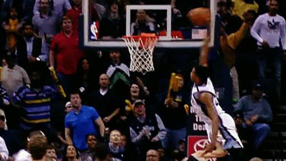 Video - Dunk Of The Night
