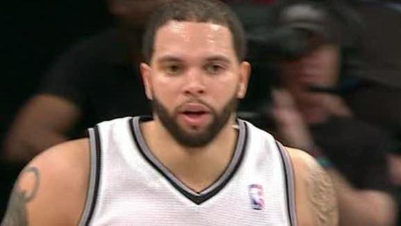 Lopez paces surging Nets to 7th straight win