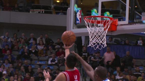 Video - Lin One-Handed Lay In